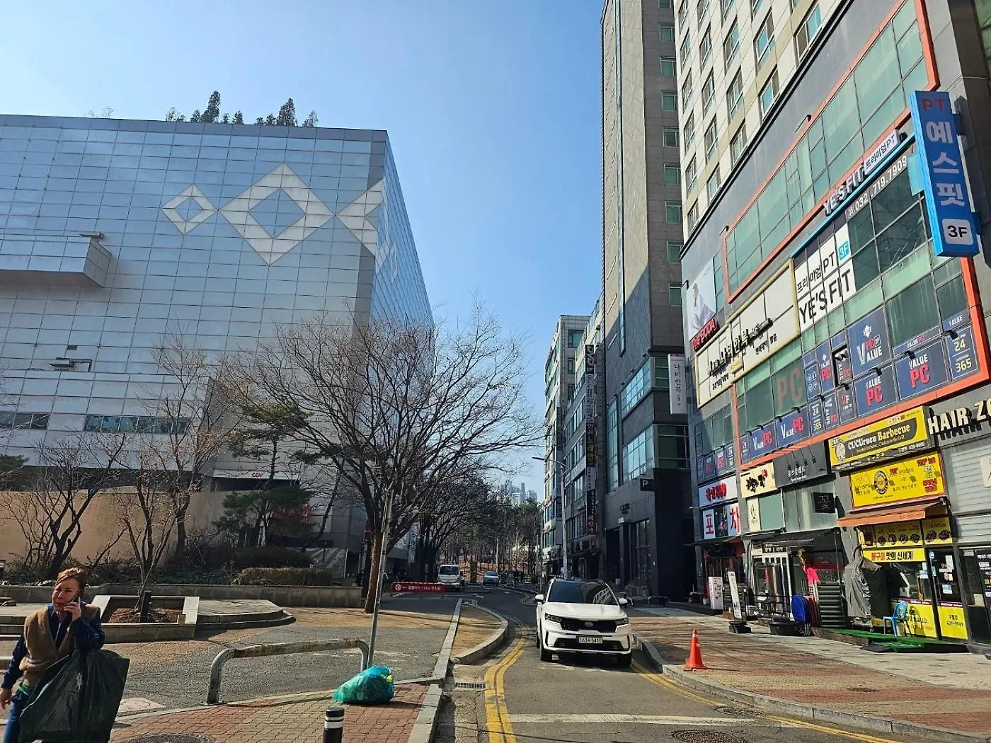 #Center Of Incheon Airport #Sentimental Design#Culture & Arts Center Station #Guwol Rodeo Food Culture Street Apartment South Korea